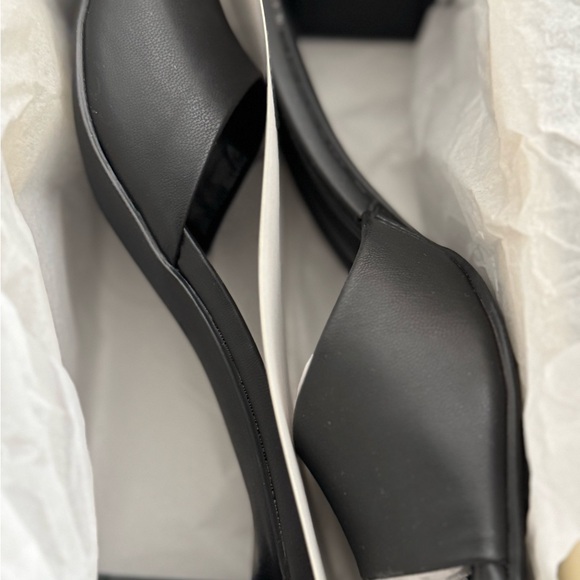 NEW Black Slide Sandals - Picture 7 of 8